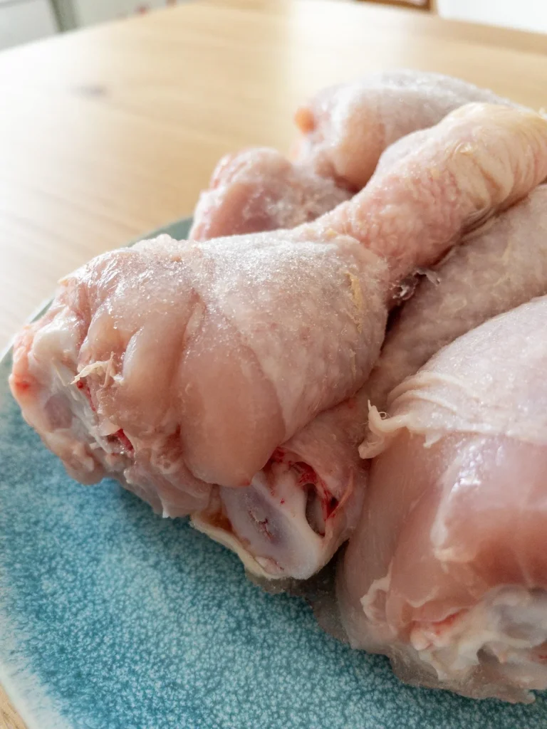 How to thaw chicken in the microwave